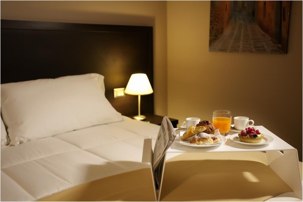 Hotel Tiziano Trapani Buitenkant foto