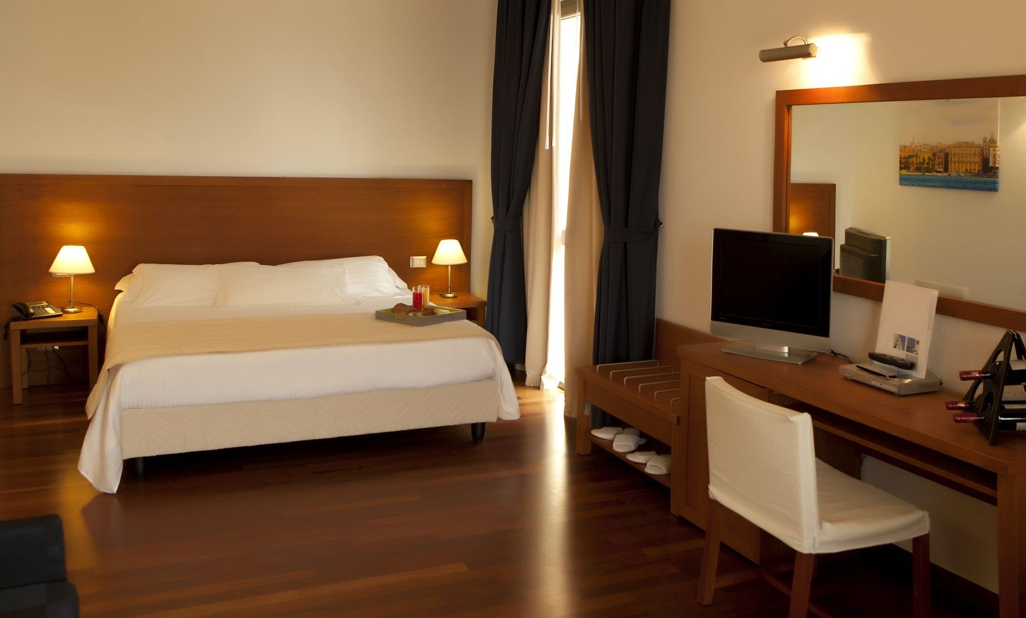 Hotel Tiziano Trapani Buitenkant foto