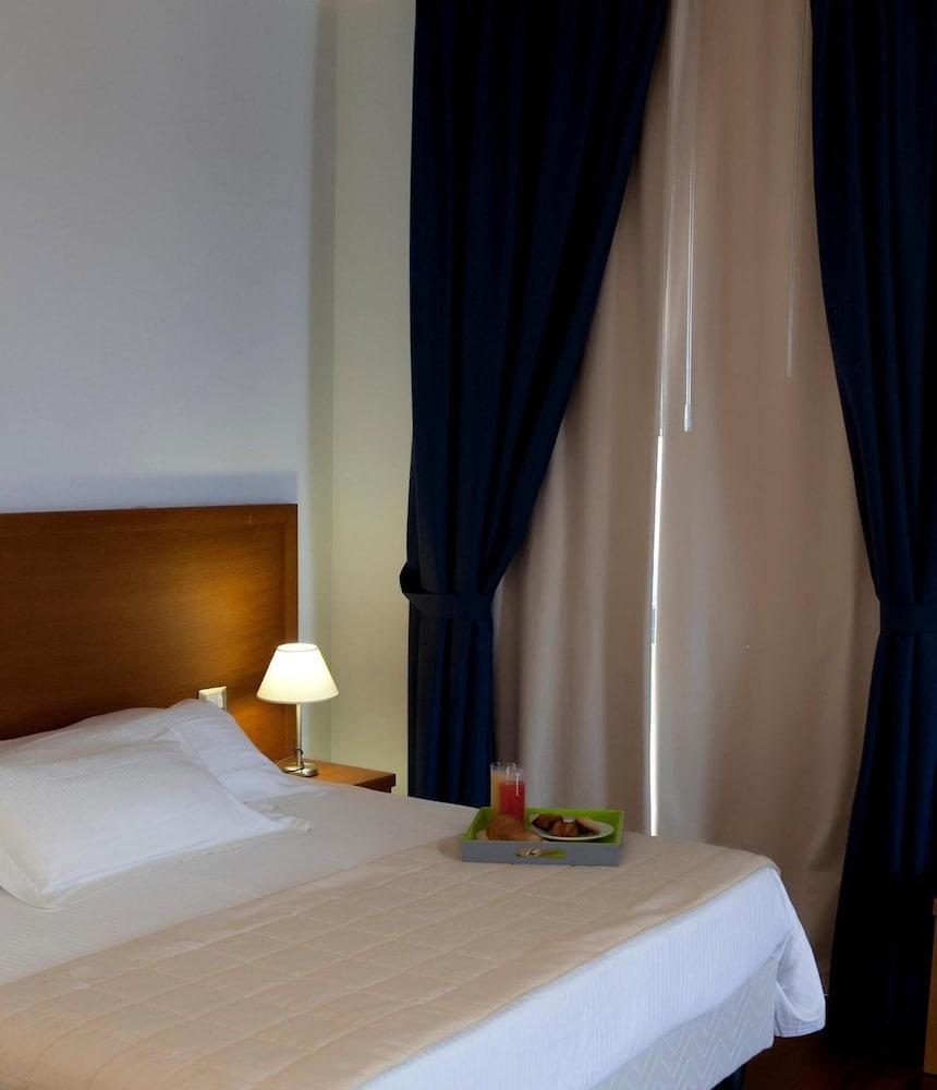 Hotel Tiziano Trapani Buitenkant foto