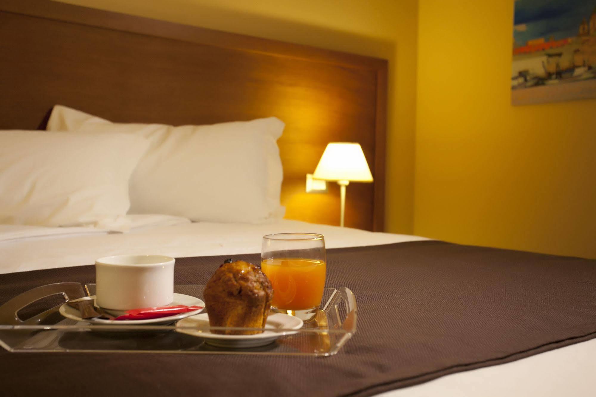 Hotel Tiziano Trapani Buitenkant foto